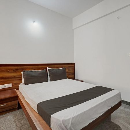 Oyo Hotel Bungalow Inn Lodging & Boarding Bangalore Bagian luar foto